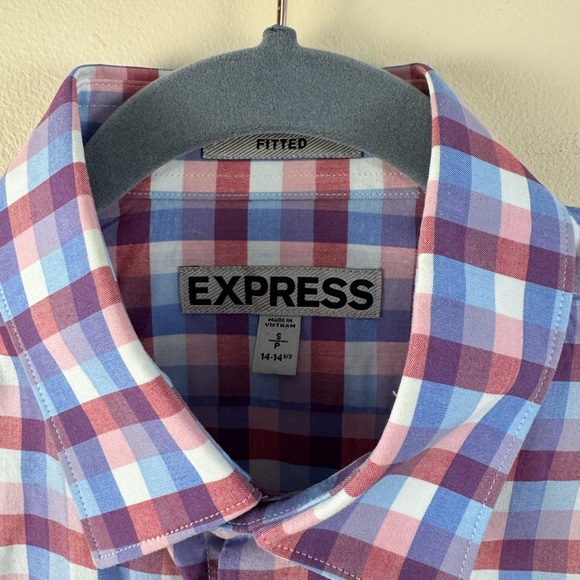 Express Fitted Button Down - Picture 2 of 3
